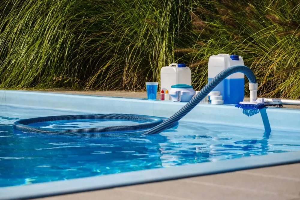 Produits piscine près de Chalais